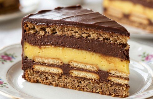 Domaća Bingo Torta: Raskošna Svečana Torta sa Plazma i Jafa Keksom