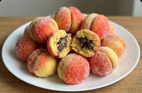 Domaće Slatke Breskvice: Tradicionalni Korak-po-Korak Recept