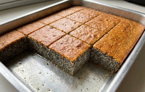 Sočni Starinski Koh sa Makom: Tradicionalni Recept od Griza