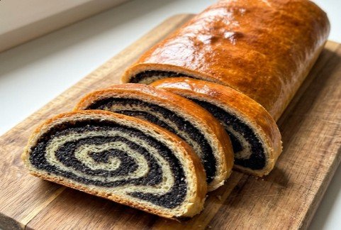 Starinska Štrudla sa Makom: Tradicionalni Korak-po-Korak Recept