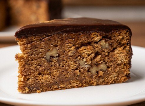Domaća Plazma Torta sa Pečenim Orasima: Tradicionalni Balkanski Klasik Bez Pečenja