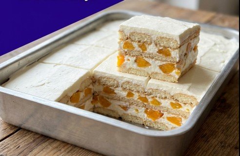 Bela Nepečena Torta sa Breskvama: Lagani letnji desert sa piškotama koji osvežava