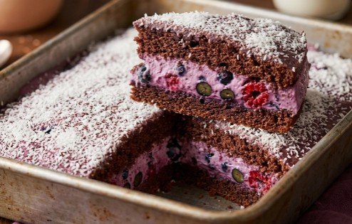 Kolač sa Kokosom i Voćem: Brzi nepečeni desert u predivnim bojama
