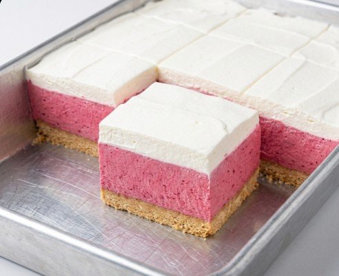 Nepečene kocke sa malinama — Osvežavajući voćni desert za tili čas