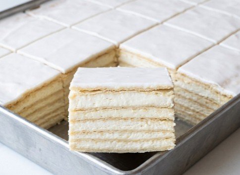 Bela Rozen Torta: Kraljica elegancije koja se topi u ustima