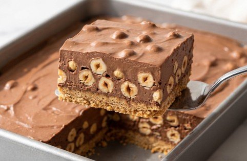 Brza lešnik torta: Raskošni čokoladni desert sa hrskavim lešnicima