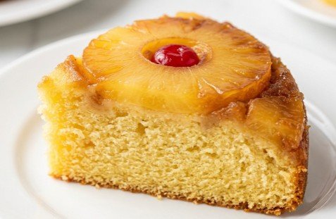 Obrnuti kolač sa ananasom: Sočni retro desert sa savršenim karamelom