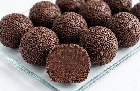Najbolji Recept za Rum Kuglice (Bez Pečenja)