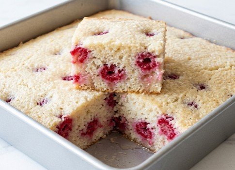 Najbolji Recept za Malina Kokos Kolač (Zaliveni Kolač)