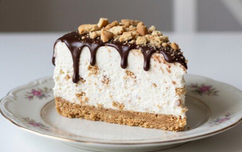 Kremasta Plazma Torta sa Čokoladnom Glazurom – Brzi Nepečeni Recept