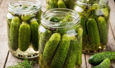 Najbolji Recept za Domaće Kisele Krastavce (Kornišone)