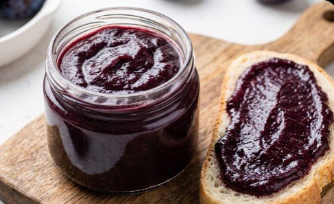Najbolji Recept za Domaći Pekmez od Šljiva sa Cimetom i Rumom