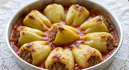 Najbolji Recept za Tradicionalne Punjene Paprike u Rerni