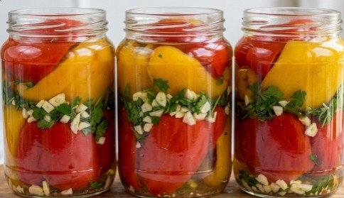 Najbolji Recept za Domaću Barenu Papriku sa Belim Lukom (Zimnica)