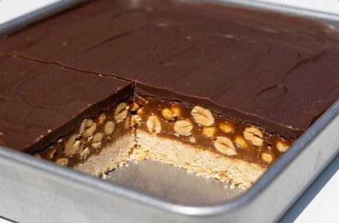 Najbolji Recept za Snikers Kocke (Bez Pečenja)