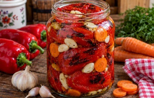 Kus-Kus Salata sa Povrćem: Brzi Recept za Osvežavajuću Mediteransku Salatu