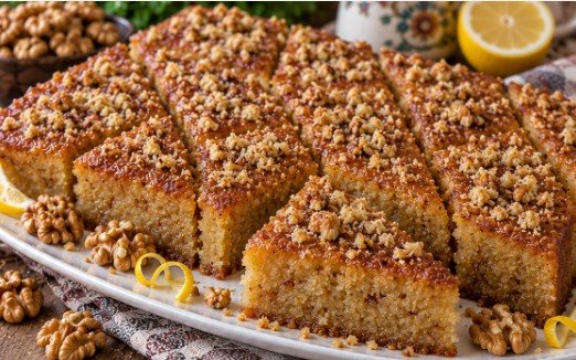Samali sa Orasima i Sirupom: Tradicionalni Starinski Recept za Zaliveni Kolač