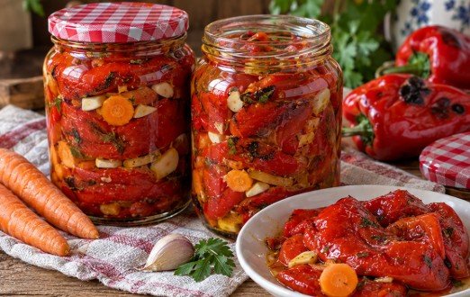 Peckana paprika u specijalnoj marinadi: Zimnica iz rerne