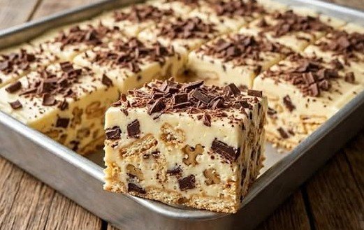 Čuvena Grčka Torta Bez Pečenja – Brzi Kremasti Recept za 20 Minuta