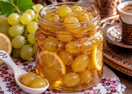 Starinsko slatko od belog grožđa – Tradicionalna domaća poslastica