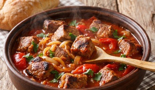 Najbolji Recept za Pravu Srpsku Mućkalicu (Leskovački Tradicionalni Specijalitet)
