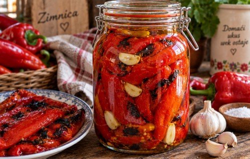 Pečene Paprike za Zimu u Tegli: Starinski Recept sa Belim Lukom